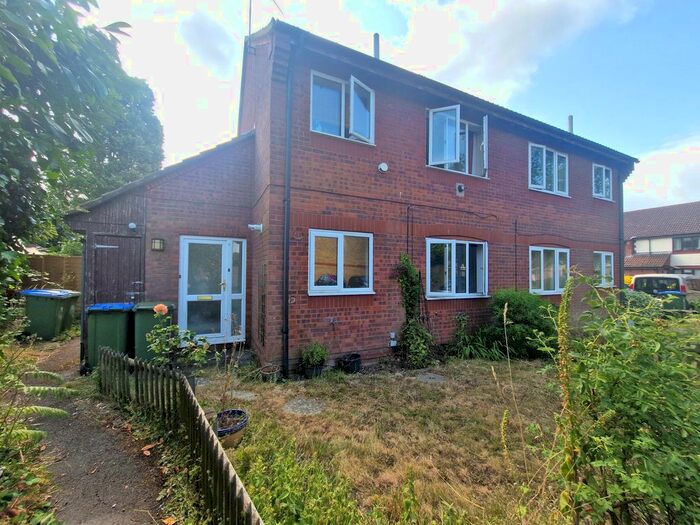 1 Bedroom Flat To Rent In Grove Place, Southampton, SO19