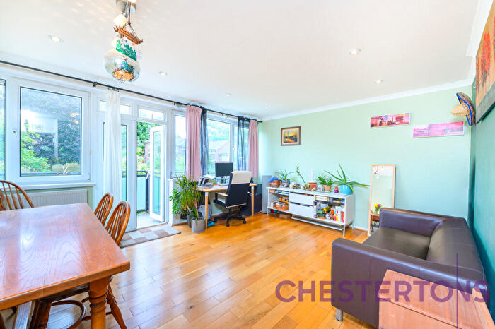3 Bedroom Flat To Rent In Humber Road, Canary Wharf, SE3