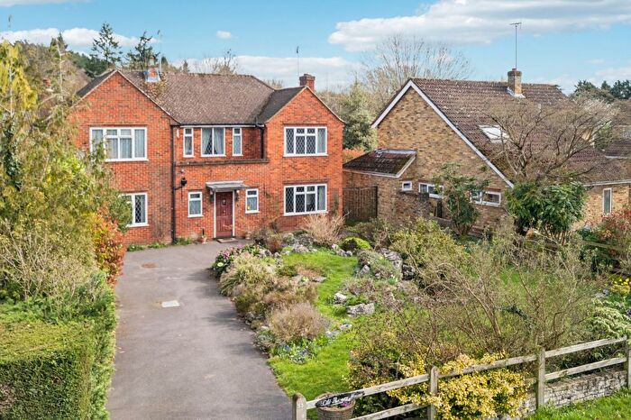 4 Bedroom Detached House For Sale In Lower Road, Chalfont St. Peter, Buckinghamshire, SL9