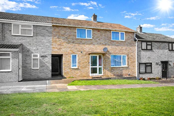 3 Bedroom Terraced House For Sale In Vale View, Nuneaton, Warwickshire, CV10