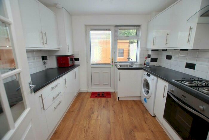 3 Bedroom Terraced House For Sale In Vancouver Drive, Westwood, East Kilbride, G75