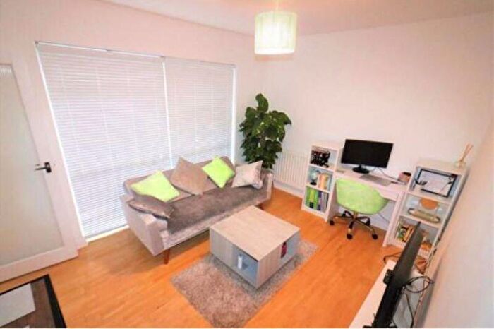 1 Bedroom Apartment For Sale In Hatfield Road, St. Albans, AL1