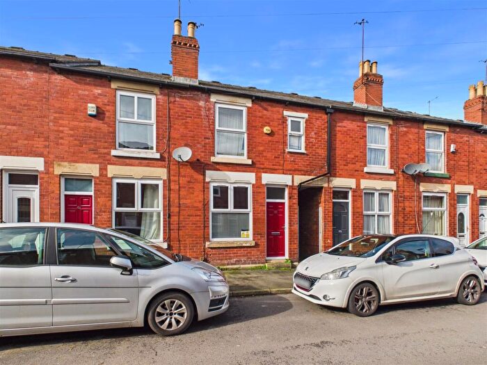 3 Bedroom Terraced House For Sale In Buttermere Road, Sheffield, S7
