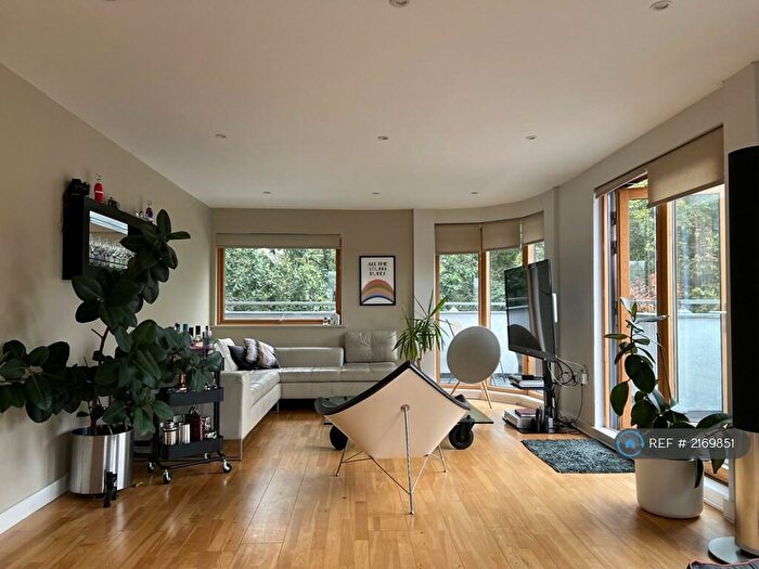 2 Bedroom Penthouse To Rent In Weardale Road, London, SE13