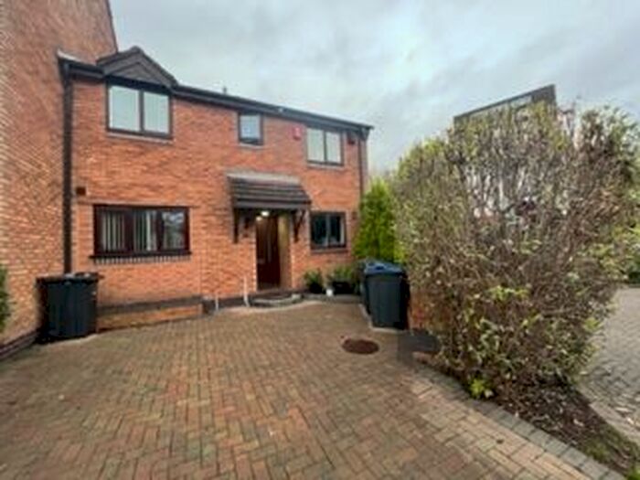 2 Bedroom Property To Rent In Aboyne Close, Birmingham, B5