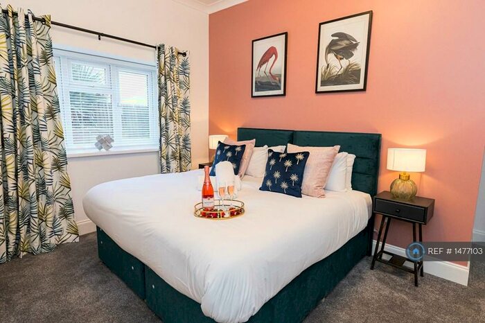 2 Bedroom Flat To Rent In Lorne Park Road, Bournemouth, BH1