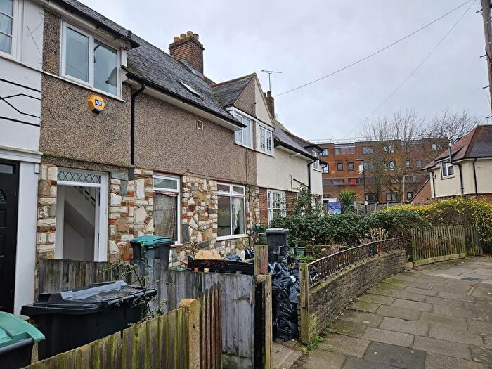 3 Bedroom Terraced House To Rent In Russell Avenue, London, N22