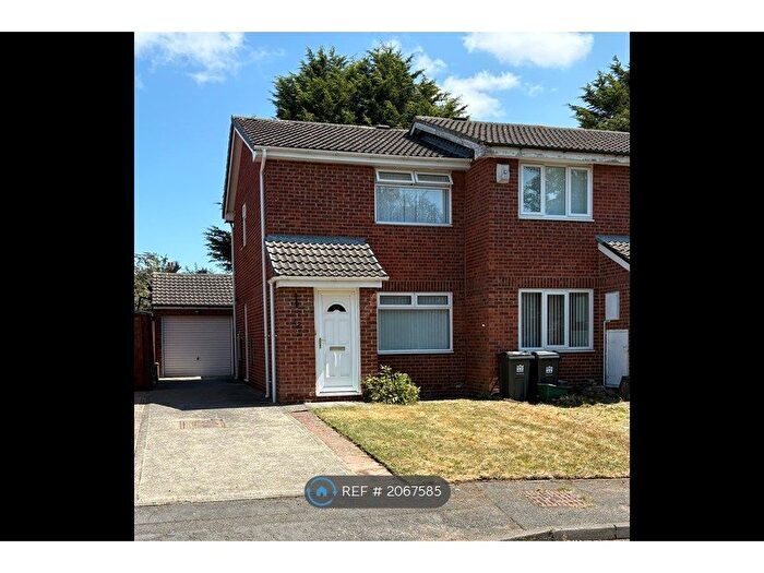 2 Bedroom Semi-detached House To Rent In Thomas Court, Darlington, DL1