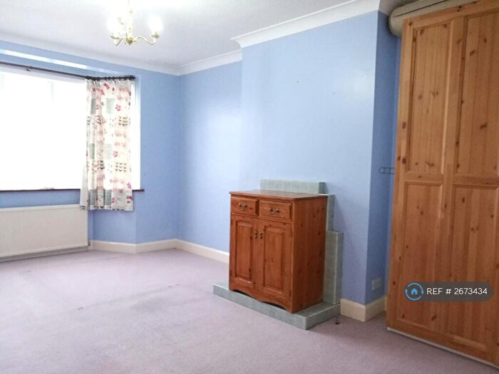 2 Bedroom Maisonette To Rent In St. Aubyns Gardens, Orpington, BR6