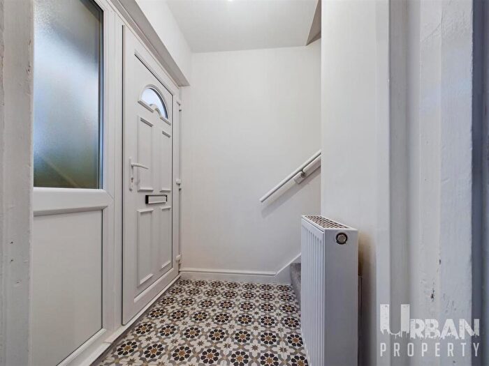 2 Bedroom House To Rent In Shannon Road, Hull, HU8