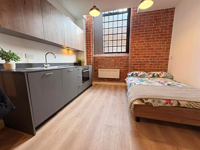 1 Bedroom Private Hall To Rent In Silk Mill, Galgate, LA2