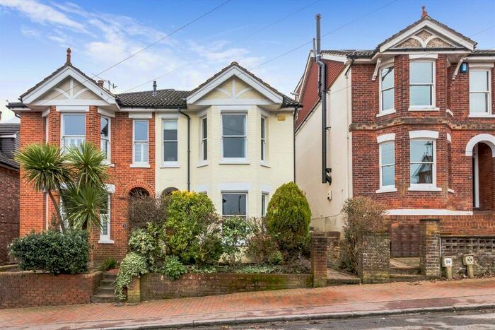 4 Bedroom Semi-Detached House To Rent In Stephens Road, Tunbridge Wells, TN4