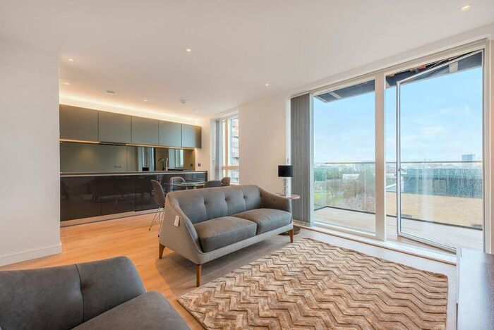 1 Bedroom Flat To Rent In Heritage Place, Brentford, TW8