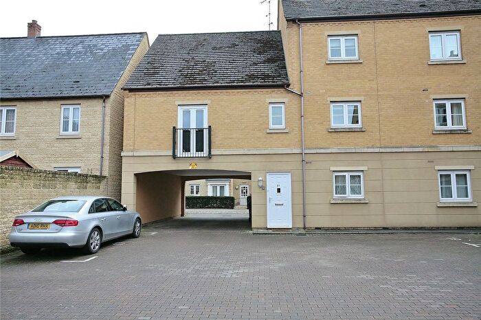 1 Bedroom Flat For Sale In Witney, Oxfordshire, OX28