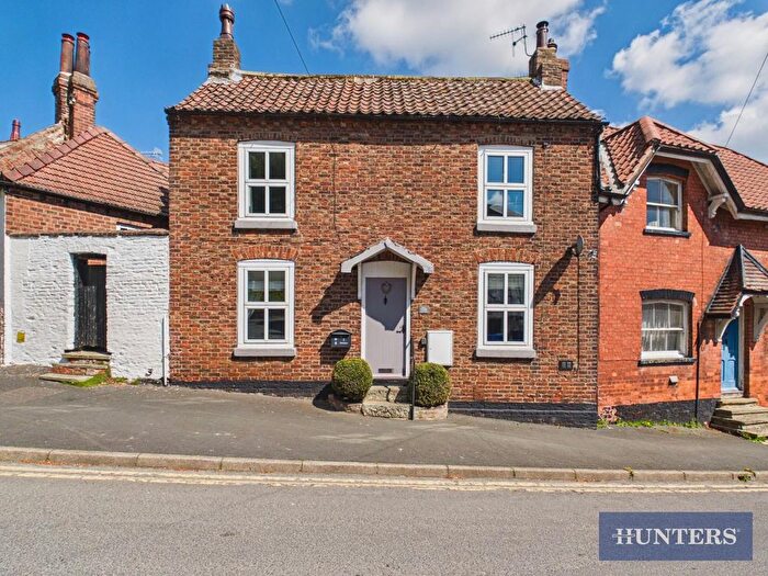 2 Bedroom Cottage For Sale In Stonegate, Hunmanby, Filey, YO14