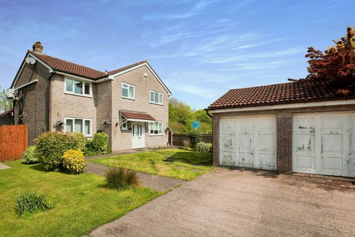 4 Bedroom Detached House To Rent In Eton Court, Heath, CF14