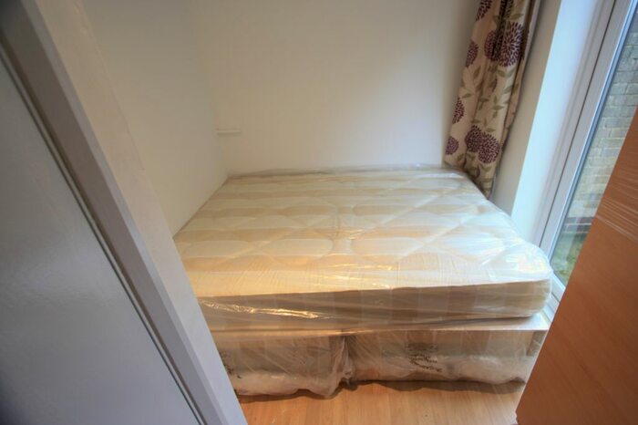 2 Bedroom End Of Terrace House To Rent In Church Place, Mitcham, CR4