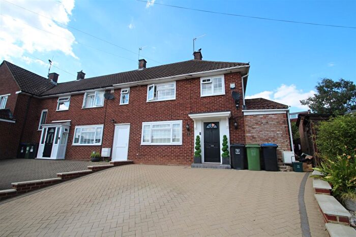 3 Bedroom Semi-Detached House To Rent In Lower Barn, Hemel Hempstead, HP3