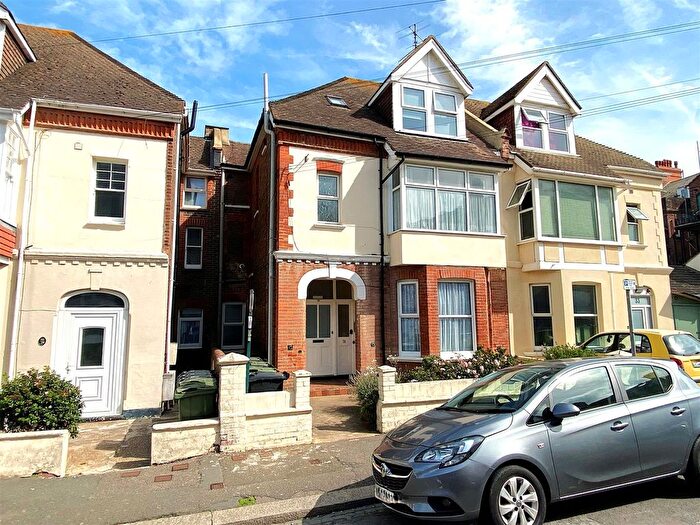 1 Bedroom Flat For Sale In Albany Road, Bexhill-On-Sea, TN40