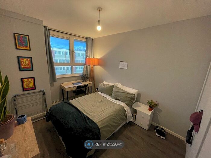 3 Bedroom Flat To Rent In Scriven Court, London, E8