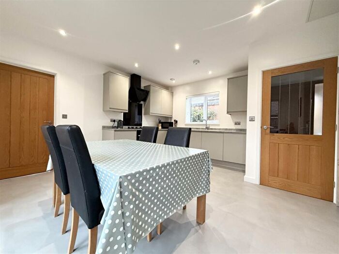 3 Bedroom Detached Bungalow For Sale In Wardens Walk, Leicester Forest East, Leicester, LE3