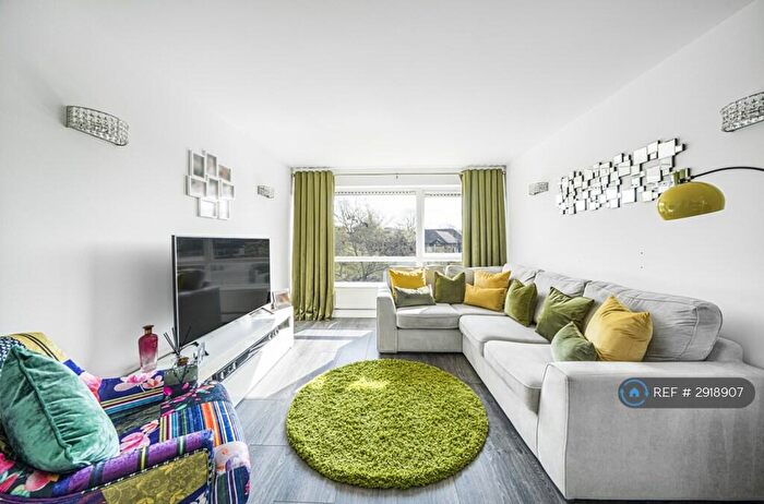 1 Bedroom Flat To Rent In Rectory Road, Beckenham, BR3