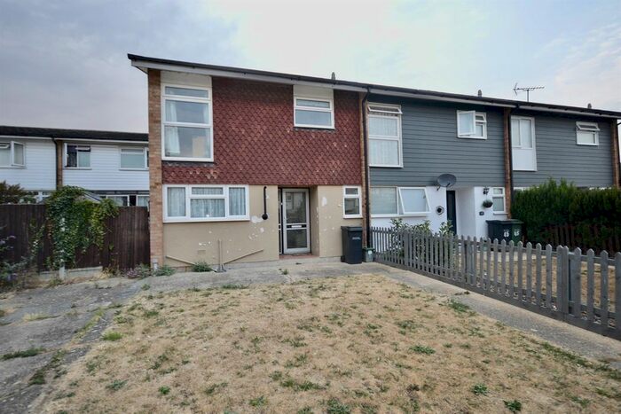 3 Bedroom End Of Terrace House To Rent In Godlings Way, Braintree, CM7