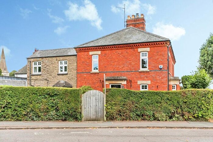 3 Bedroom Semi-Detached House For Sale In Allens Hill, Bozeat, Wellingborough, NN29