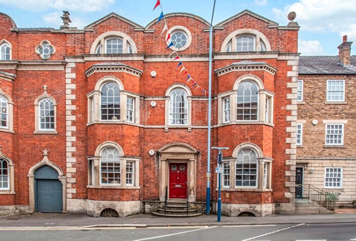 2 Bedroom Flat For Sale In Lower High Street, Stourbridge, West Midlands, DY8