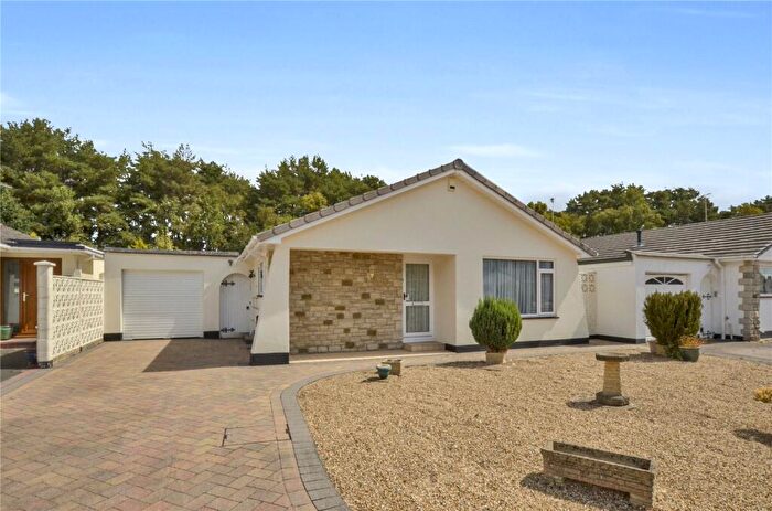 2 Bedroom Bungalow For Sale In Sarum Avenue, West Moors, Ferndown, Dorset, BH22