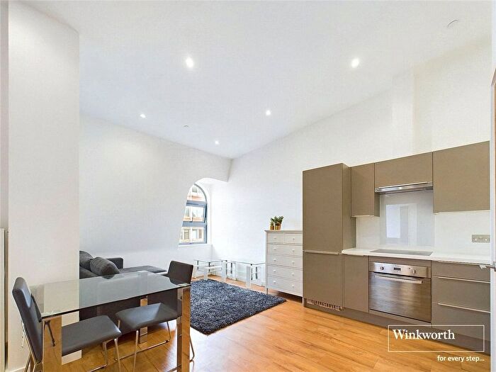 1 Bedroom Flat To Rent In Summit House, - Greyfriars Road, Reading, Berkshire, RG1