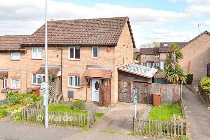 3 Bedroom End Of Terrace House For Sale In Clandon Road, Lords Wood, Chatham, Kent, ME5