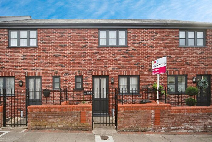 2 Bedroom Terraced House For Sale In Lancer Court, Wellington, TA21