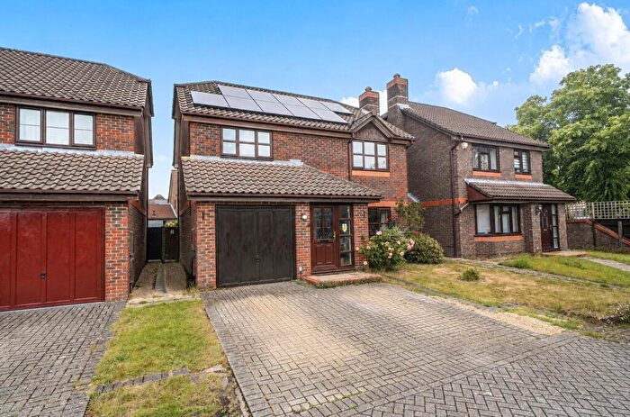 4 Bedroom Detached House For Sale In Hill Farm Road, Southampton, Hampshire, SO15