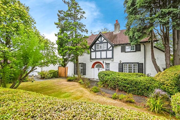 4 Bedroom Detached House For Sale In Poplar Avenue, Crosby, Merseyside, L23