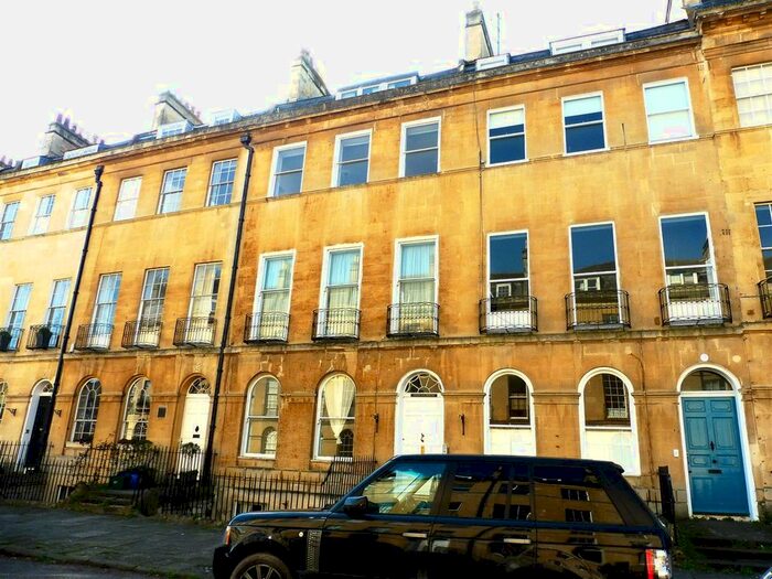 2 Bedroom Flat To Rent In Johnstone Street, Bath, BA2