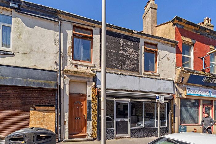 4 Bedroom Maisonette For Sale In Bond Street, Blackpool, FY4