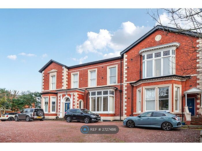 3 Bedroom Flat To Rent In Queens Road, Southport, PR9