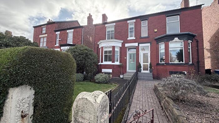 4 Bedroom House To Rent In Stockport Road, SK3