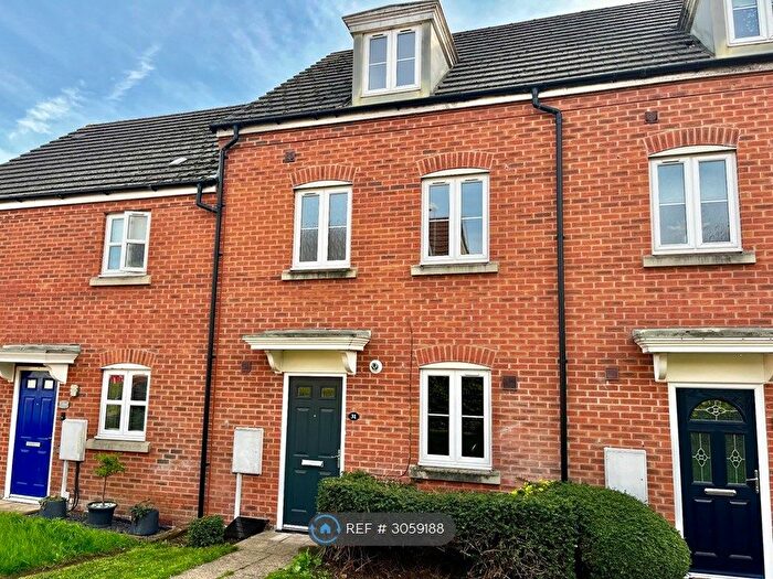 3 Bedroom Terraced House To Rent In Banks Crescent, Stamford, PE9