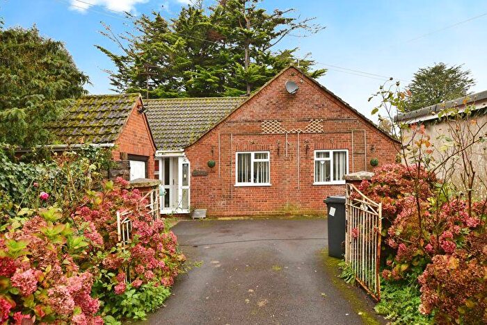 2 Bedroom Bungalow For Sale In Barnaby Close, Salisbury ***Planning Permision Granted***, SP5