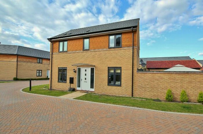 3 Bedroom Detached House To Rent In Tern Drive, St. Ives, PE27