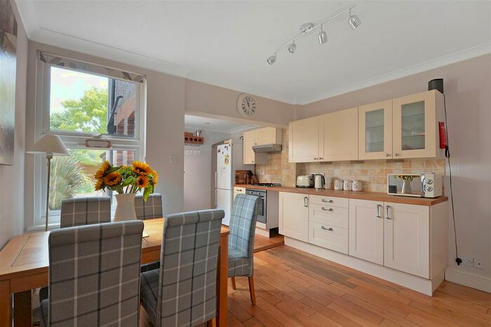 2 Bedroom Semi-Detached House To Rent In Lucknow Road, Paddock Wood, TN12