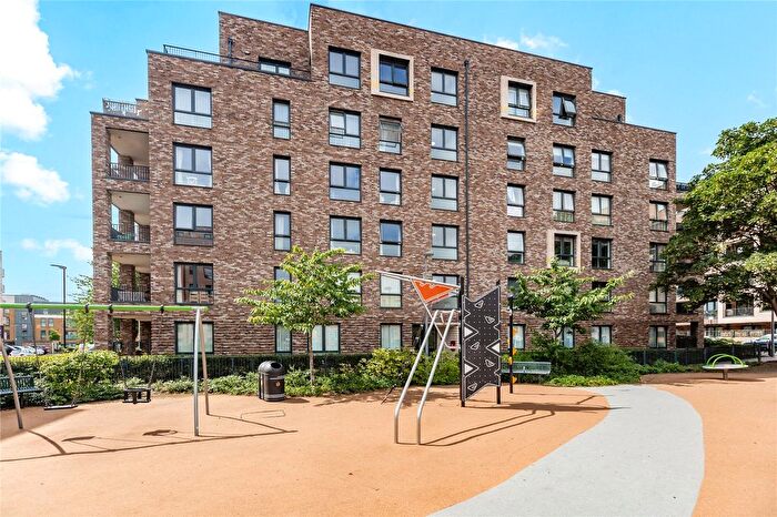 2 Bedroom Flat For Sale In Braithwaite House, Walthamstow, E17