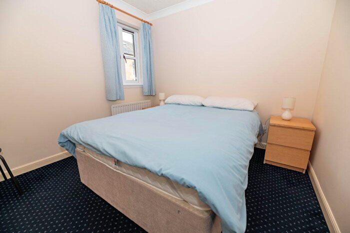 1 Bedroom Flat To Rent In L – South Gray Street, Edinburgh, EH9
