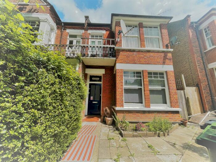 1 Bedroom Flat To Rent In Rosendale Road, Hern Hill, SE24