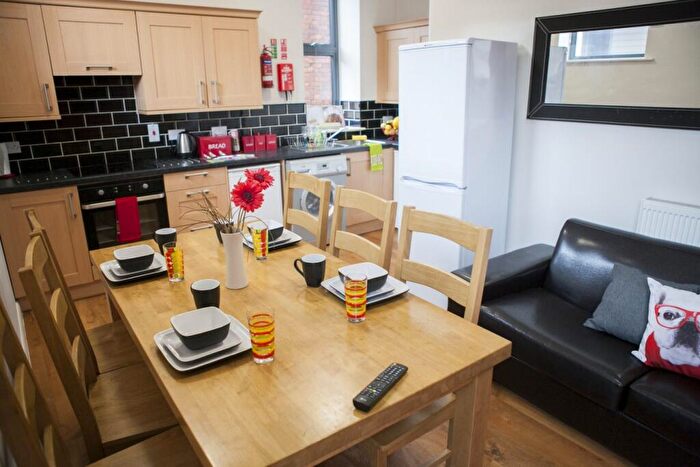 5 Bedroom Apartment To Rent In Pennsylvania Road, Kilmorie, Exeter, EX4