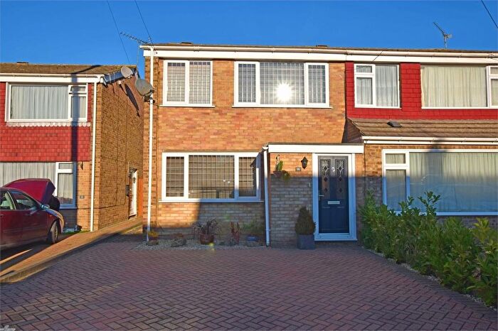 3 Bedroom Semi Detached House To Rent In Harcourt Gardens, Rainham, Gillingham, ME8