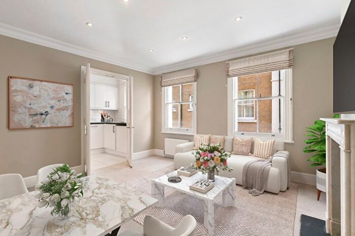 2 Bedroom Flat To Rent In Stanhope Mews West, South Kensington, SW7