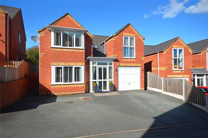 3 Bedroom Detached House For Sale In Oaklands Park, Newtown, Powys, SY16